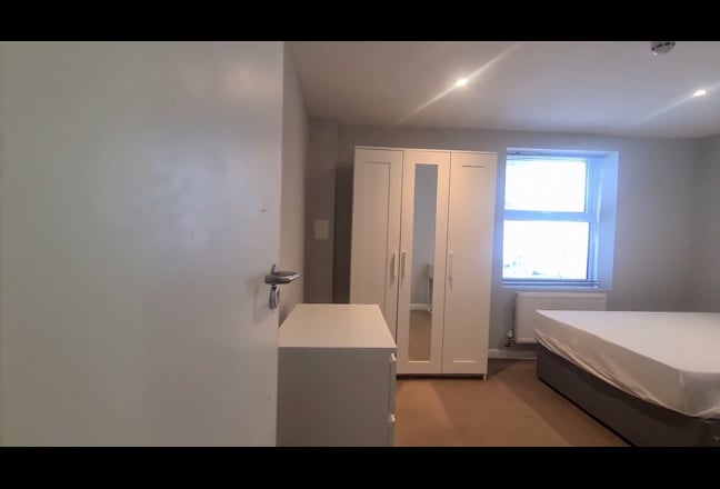Double ensuite -all inclusive: Zero Deposit option Main Photo