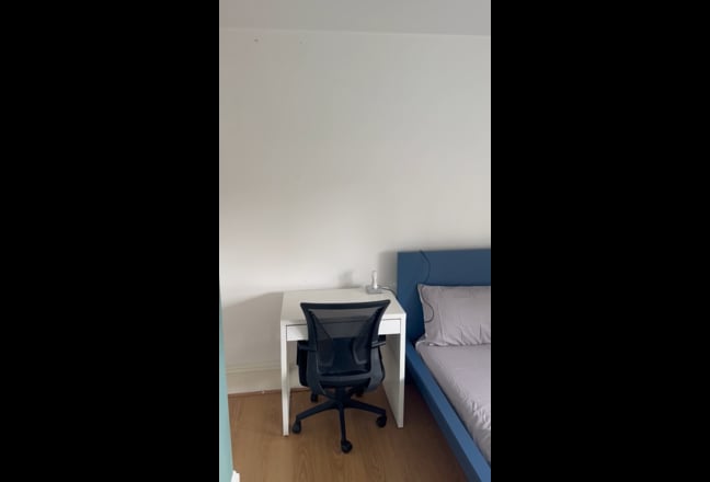 Single Room to Let  Stockwell / Nine Elms Main Photo