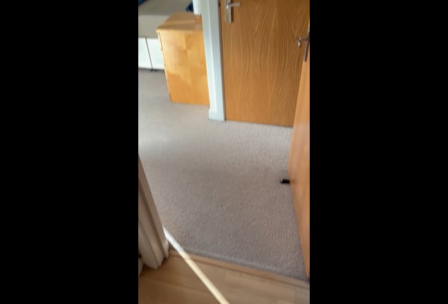 Bright furnished double room in prime Ilford Main Photo