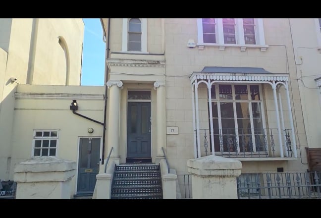 Newly Refurbished 4-Bed Flat In Fantastic Location Main Photo