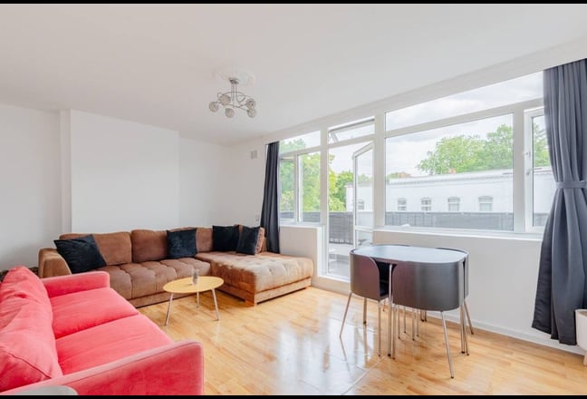 Lovely 3 bedrooms  flat in Battersea Nine Elms   Main Photo