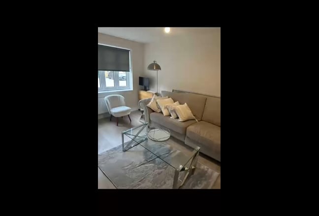  a Double Ensuite Room in a Shared House Available Main Photo