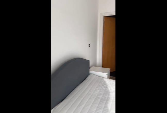 Master bedroom with ensuite available Main Photo