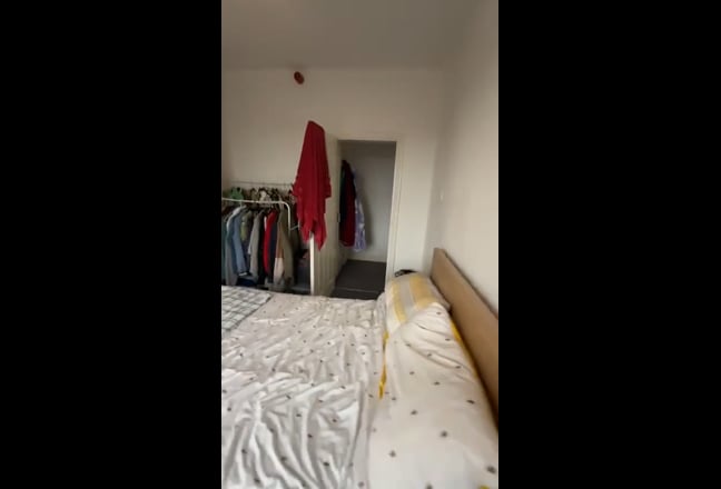 ⭐ Bright& Spacious⭐  1 Bedroom Flat Bills INC! Main Photo