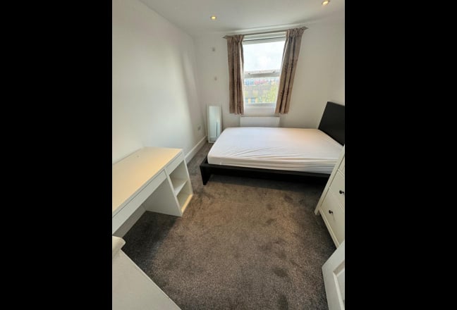 Stunning Rooms – Mins from Wimbledon Station! 🚆 Main Photo