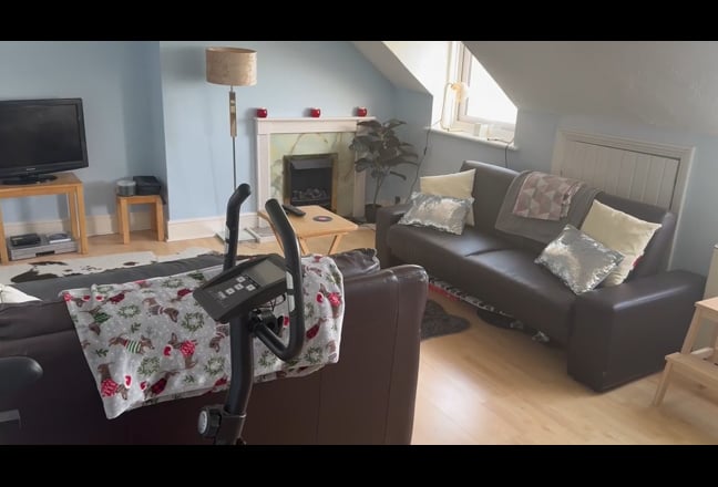 Double room sea views &pound;625 all bills included  Main Photo
