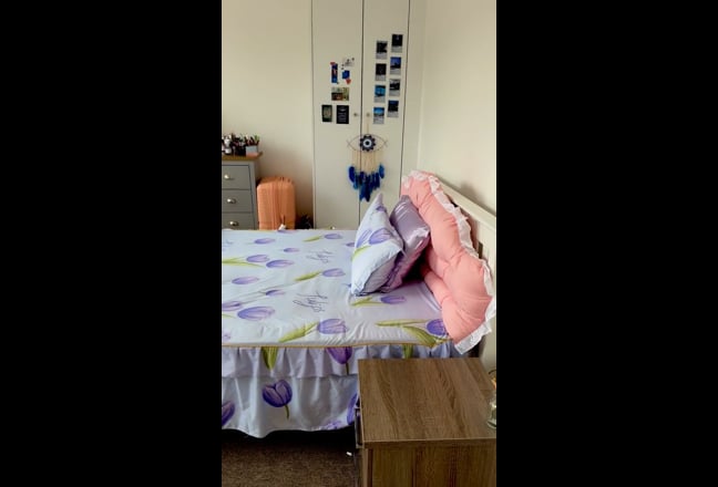 Spacious bright double room – Elephant & Castle  Main Photo