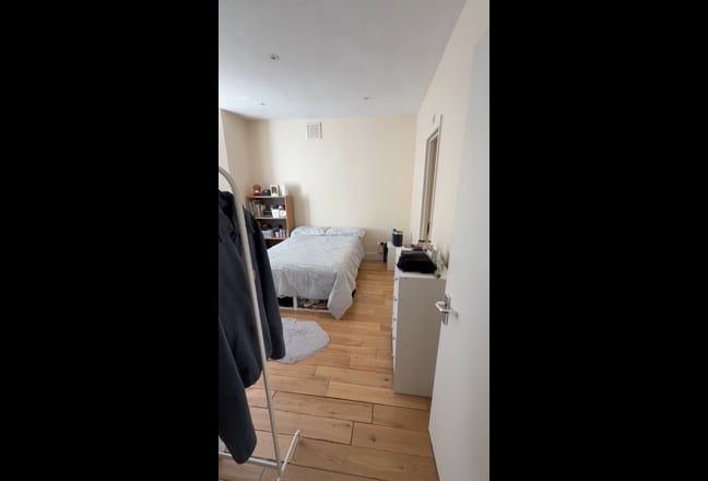 Large ensuite Double Room near West Brompton Main Photo