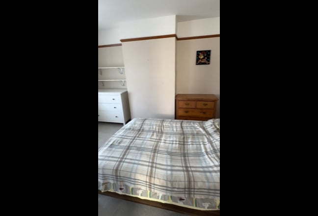 Short let En-suite Double Room.  Main Photo