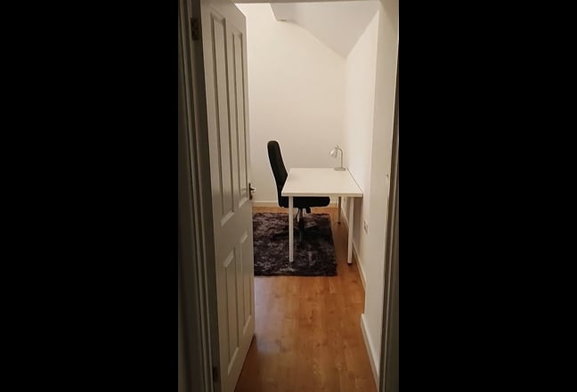 Spacious double bedroom - Talybont &pound;550 a month Main Photo