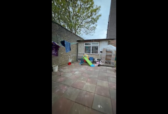 Luxury 2 Bed House with Garden – E6 1QP | Bills In Main Photo