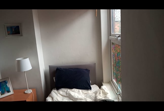 Single room  in a Kings Heath House Share Main Photo