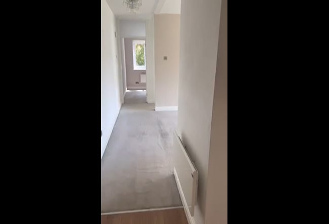 Desirable Blackheath SE3 2 🛌 Unfurnished Flat  Main Photo