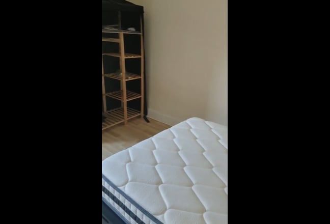 Flat/Room description Main Photo