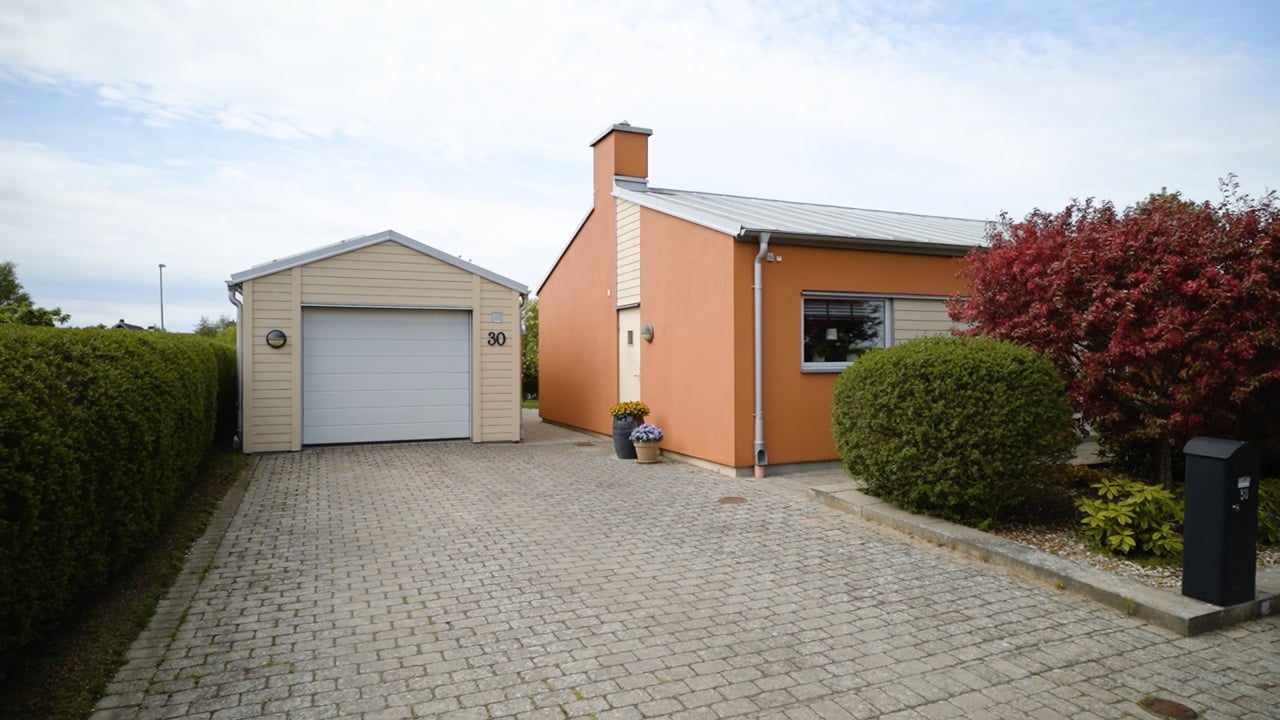 4 rum Villa på Sandlyckeringen 30 Kristineslätt Falkenbergs kommun - video