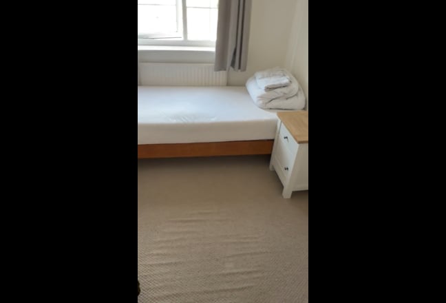Single room in cosy cottage Main Photo
