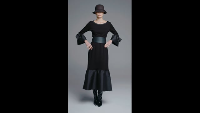 Blusa Malha Boucle com Tafetá Preto Zaya