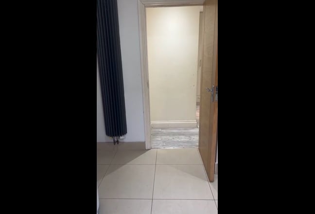 Fully Furnished one bed with Own Kitchen & Ensuite Main Photo