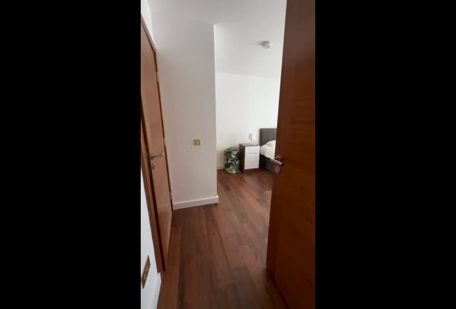 Luxurious City Center Flatshare  Main Photo