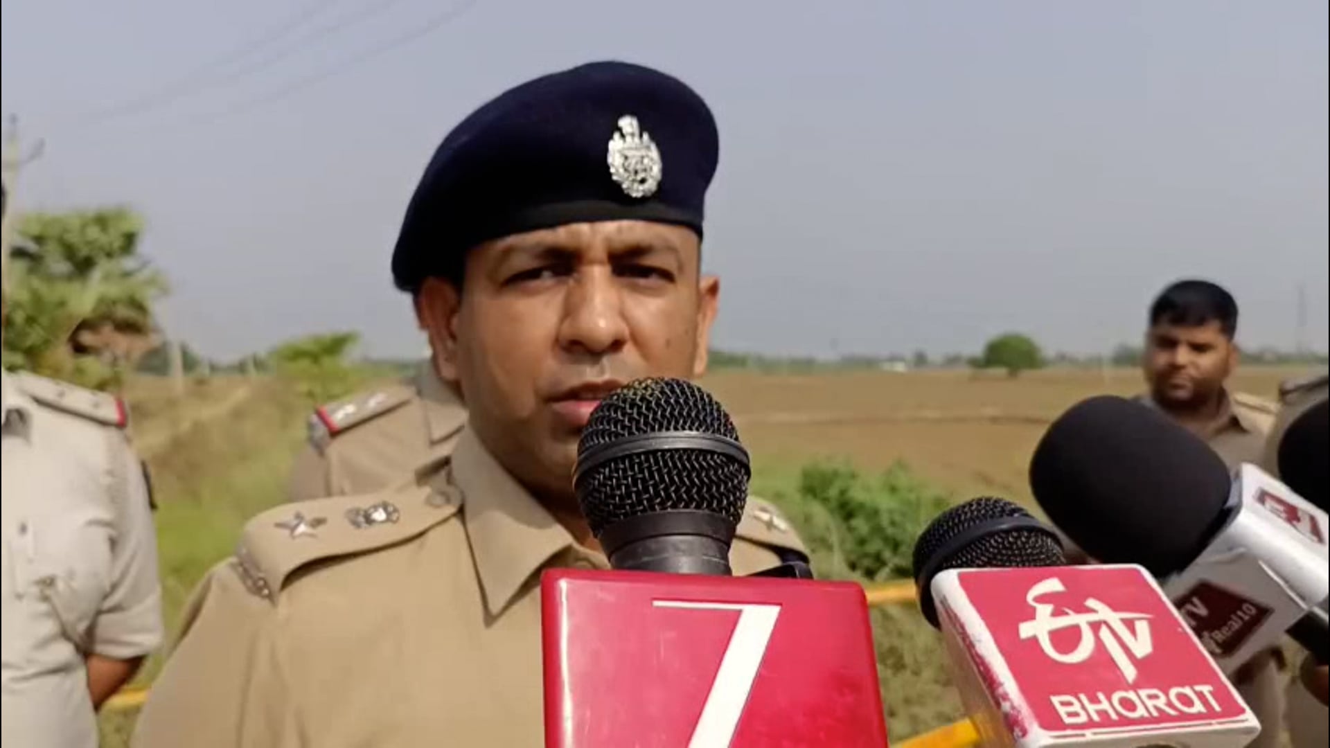 मसौढ़ी में दर्जनों मामले में फरार आरोपी को ऑपरेशन लंगड़ा के तहत कार्रवाई एक अपराधी को पर में लगी गोली।