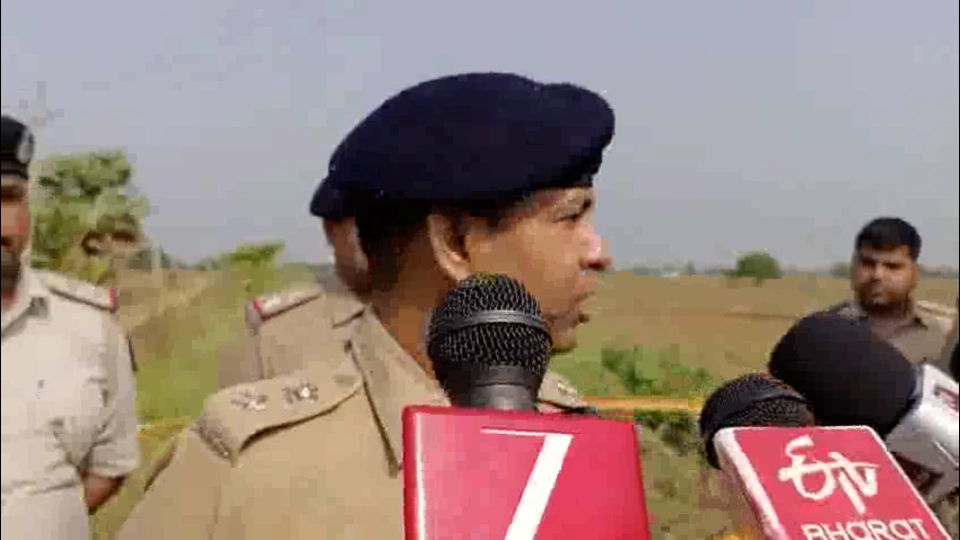 मसौढ़ी में दर्जनों मामले में फरार आरोपी को ऑपरेशन लंगड़ा के तहत कार्रवाई एक अपराधी को पर में लगी गोली।