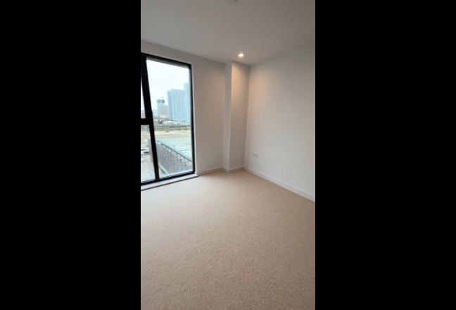 Contemporary 1 Bed Flat in MediaCity Main Photo