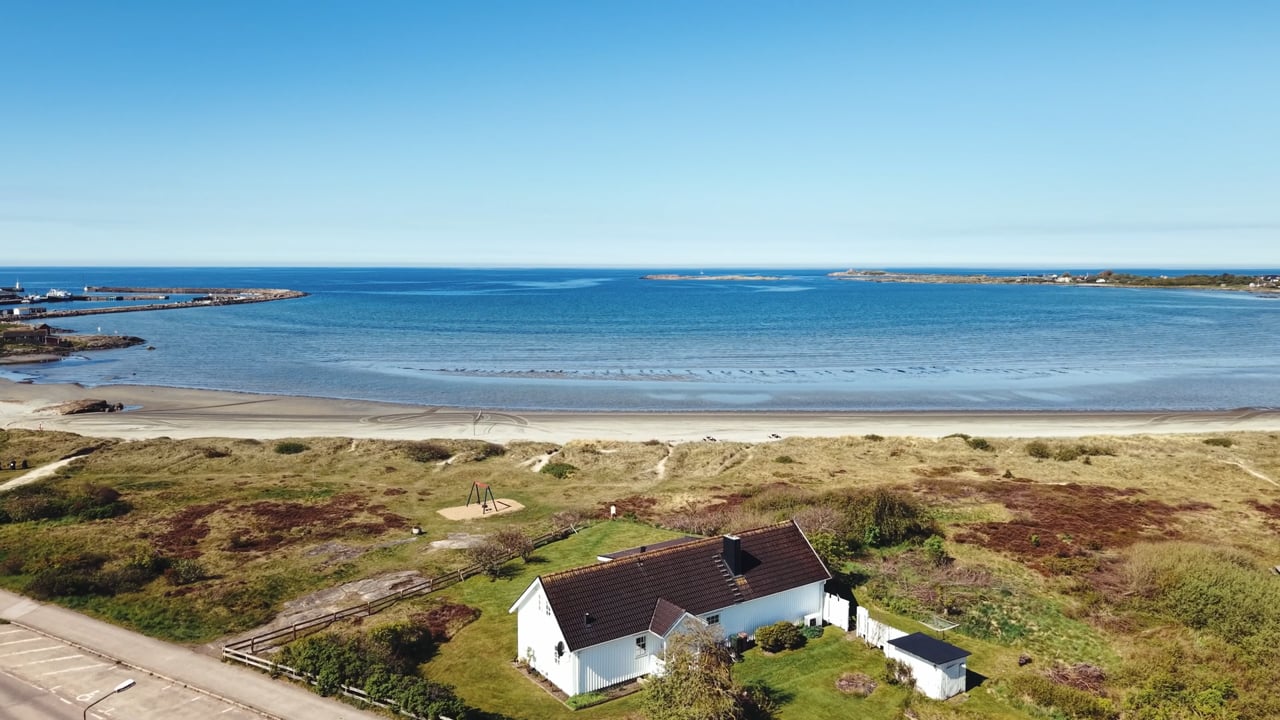 6 rum Villa på Strandbackavägen 122 Träslövsläge Varbergs kommun - video