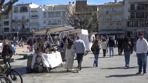 L'alta afluència de visitants d'aquest cap de setmana 'desborda' les papereres de les platges