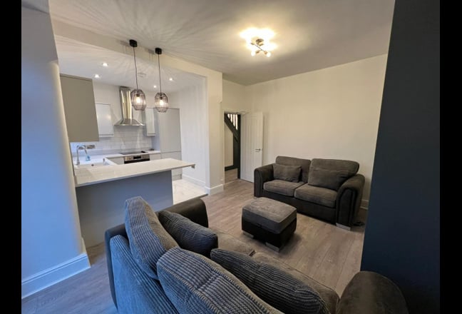Brand New 4 Bed 4 En suite House.  Main Photo