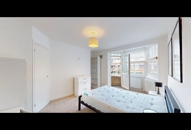 3 dble rooms, Emlyn Gardens, Bills included+wifi Main Photo