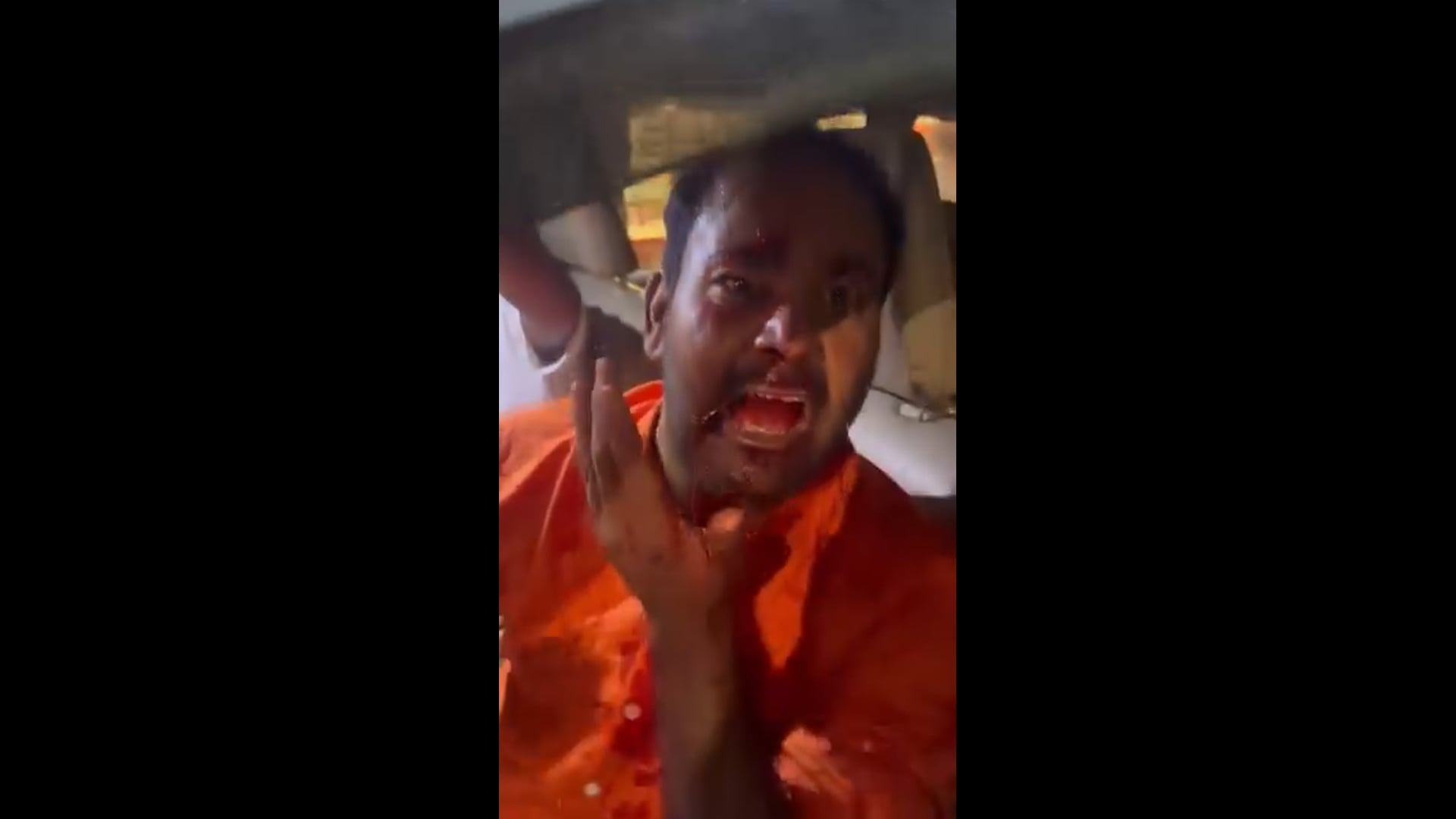 शाहजहांपुर में सर्राफा व्यापारी पर हमला, मारपीट का वीडियो वायरल