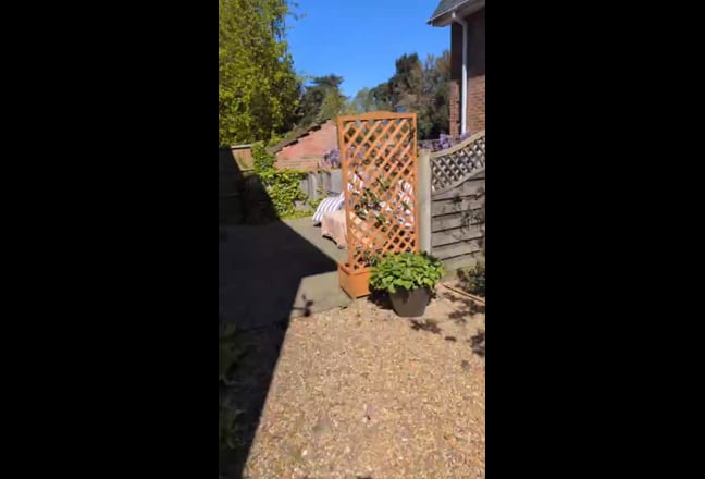 Double room in fully furnished 2 bed flat Main Photo