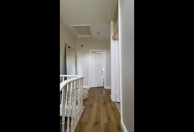 Double room in 2bed house - available 1 August Main Photo