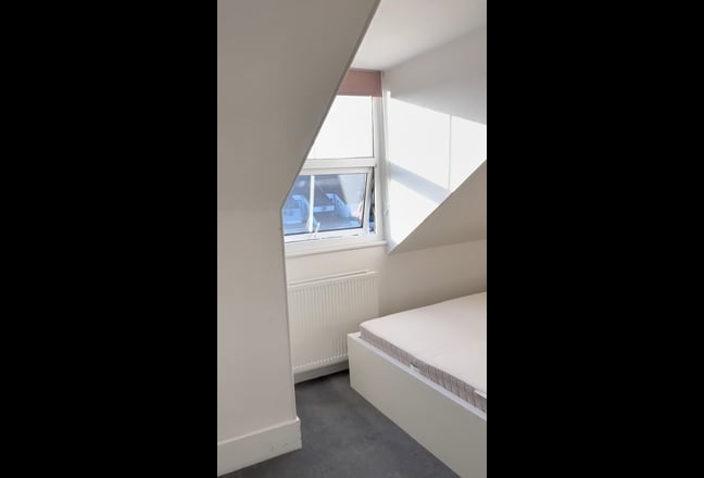 Watford Central - 1 double bedroom with en-suite Main Photo