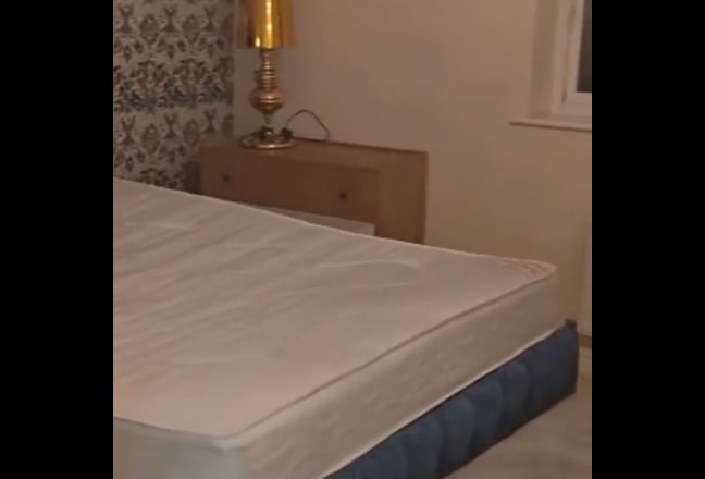 Two Spacious Rooms Available to Rent Main Photo