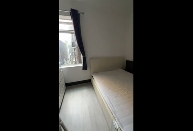 Large Double room in House Share Main Photo