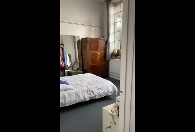 Large Double Room In Big Warehouse Converted Flat  Main Photo