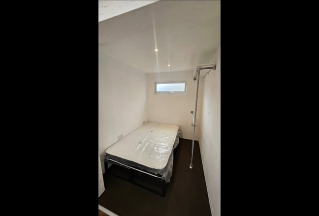 Live-Work Studio | Vartry Road, N15 Main Photo