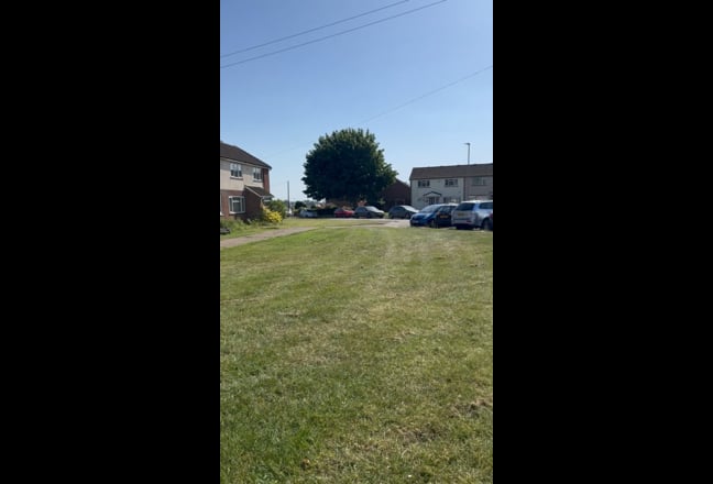 Single room, separate entrance, attached toilet Main Photo