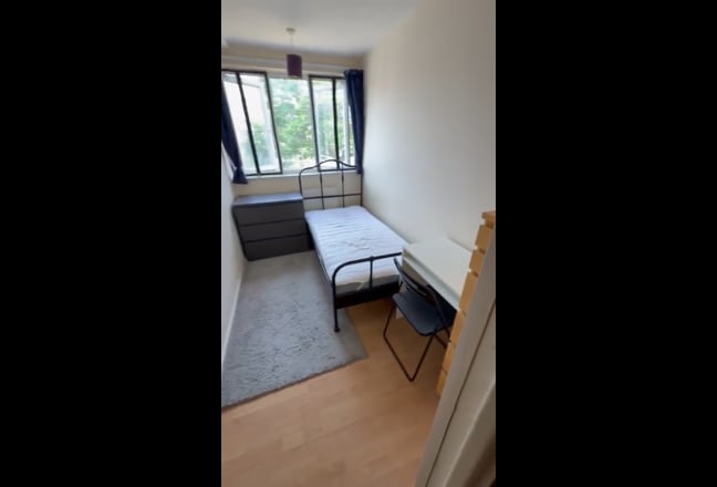 Very Cheap room in Zone 2 (Rare) Main Photo