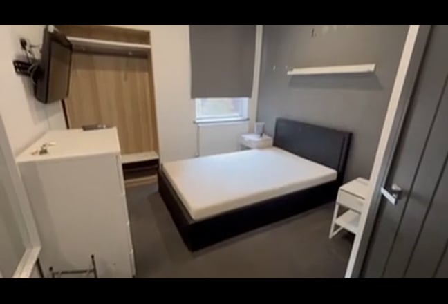 🚨 Luxury En Suite Room Near City Centre 🚨 Main Photo