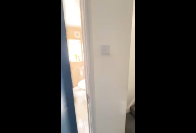 Fully Furnished Room in Modern Shared House  Main Photo