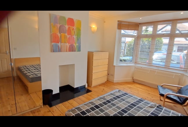 2 Double Rooms available in a clean quiet house Main Photo