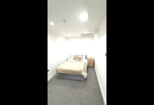  Luxury Double Room Available Now - City Centre Main Photo