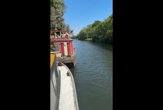 1 bedroom apartment on Dutch Barge Main Photo