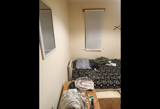 Single room available  Main Photo