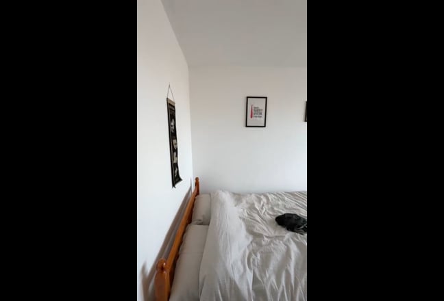 Spacious Double Room with Balcony Access & Amazing Main Photo