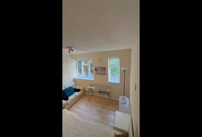  Large Dbl Room in N1 Shoreditch - All Included  Main Photo
