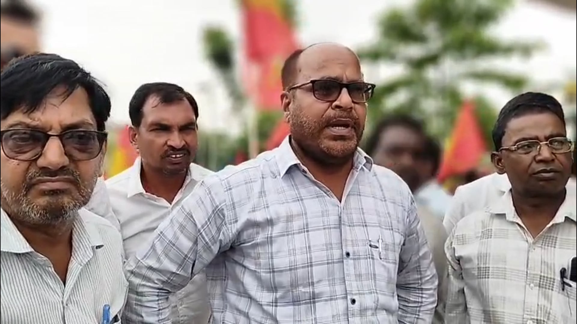 गिरिडीह फॉरवर्ड ब्लॉक ने उपायुक्त कार्यालय समक्ष दिया धरना किया प्रदर्शन