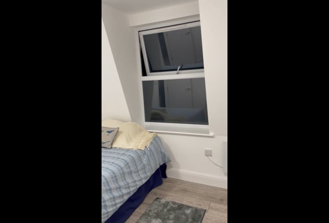 ✨ Student replacement for 2 bedroom flatshare  Main Photo